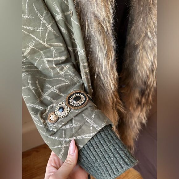 Marco Del Forte REAL FOX FUR Parka
Mona Lisa Abstract Green Made in Italy
S - M - Picture 6 of 16